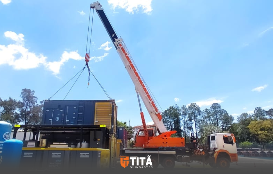 TITÃ GUINDASTES 